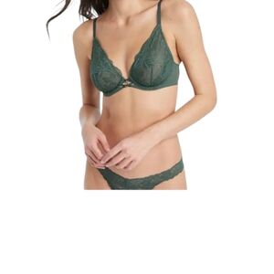 Auden size 36B green fishnet lace bra